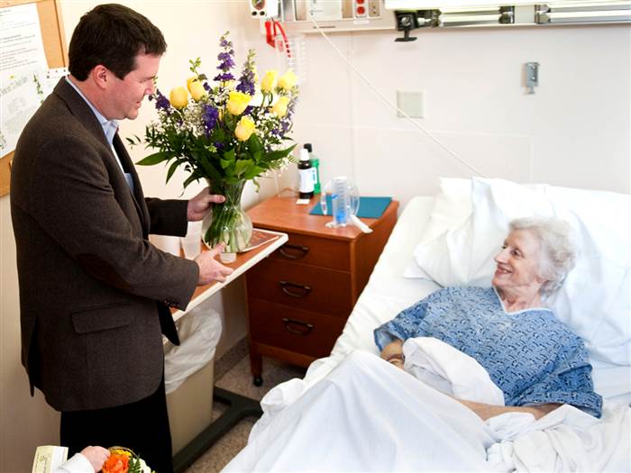 Brighten Up Someone’s Day By Sending Get Well Flowers To Hospital